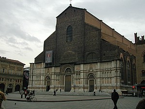 Piazza Maggiore - St. Petronio church